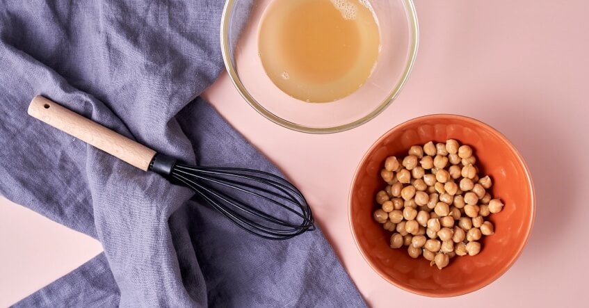 Le pois chiche permet de réaliser de délicieuses recettes - et son jus, appelé aquafaba, aussi.