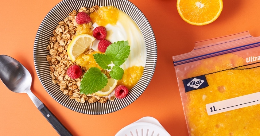 Le topping ultime sur du granola : les restes de pulpe de fruit