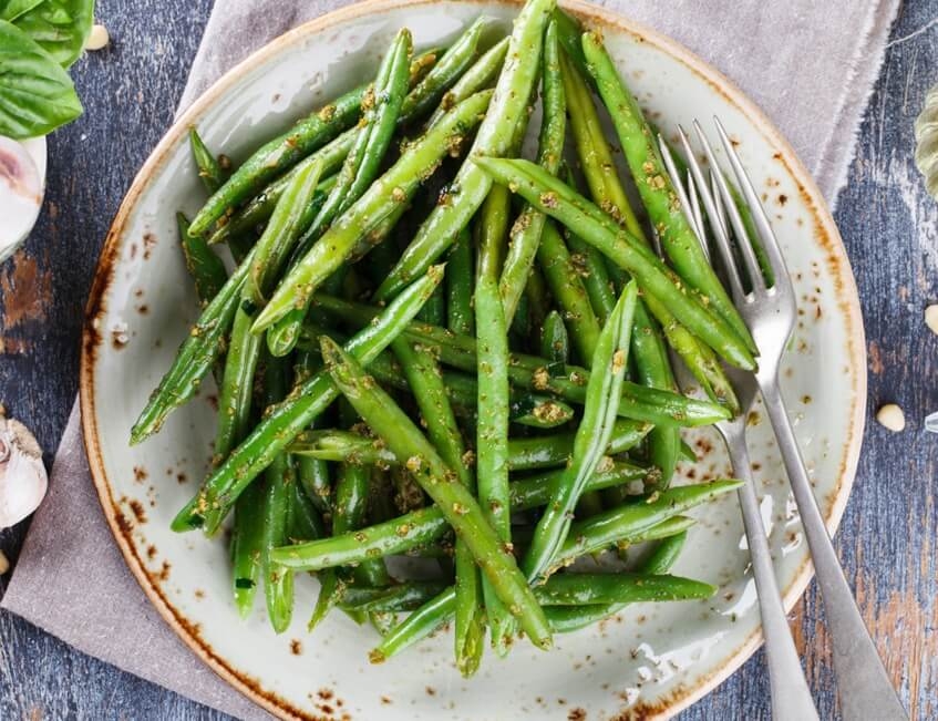 plat cuisiné à base d'haricots verts